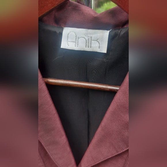 Anik Boutique Burgundy Formal Cocktail Dress Size 10, black lace at hem - Picture 6 of 8